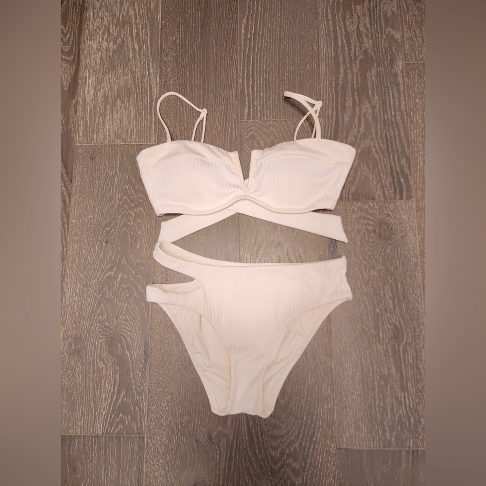 Sanctuary Cream Ribbed Asymmetric Cutout Bikini Set